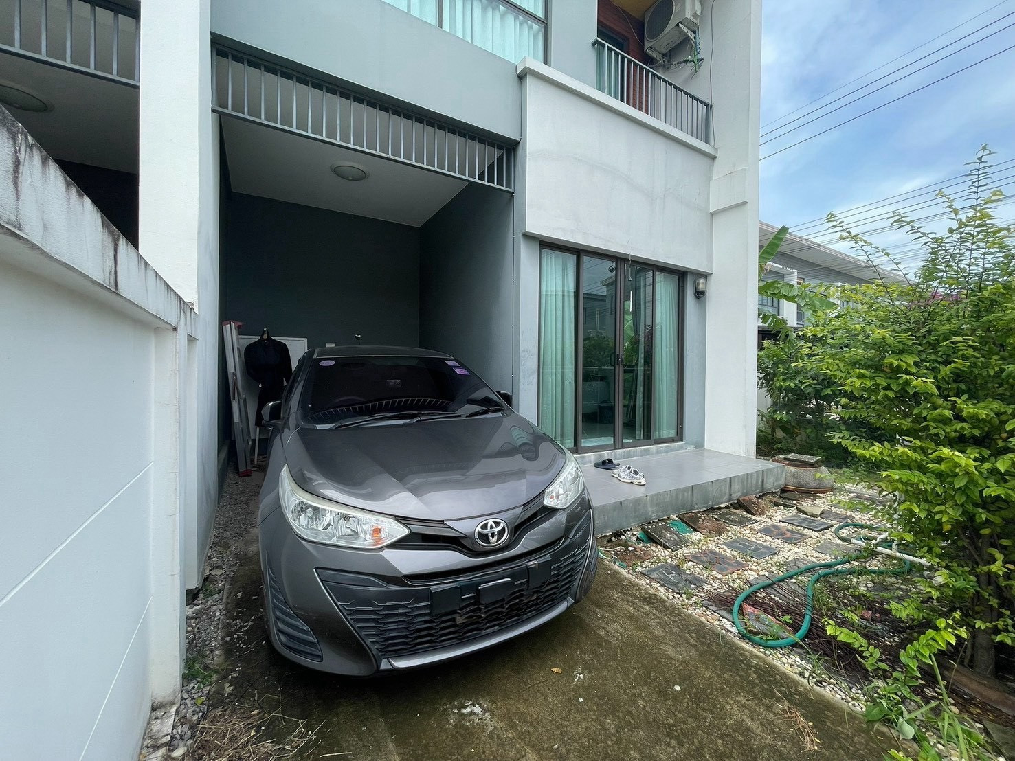 ทาวน์โฮมหลังมุม เพชรเกษม–บางแค พื้นที่ 30.4 ตร.ว. 4 ห้องนอน ใกล้รถไฟฟ้าสายสีน้ำเงิน ขาย The O Zone Petchkasem 53 (ดิ โอโซน เพชรเกษม 53) ทาวน์โฮม 2 ชั้น หลังมุม มีพื้นที่สวนด้านข้าง – รูปที่ 4