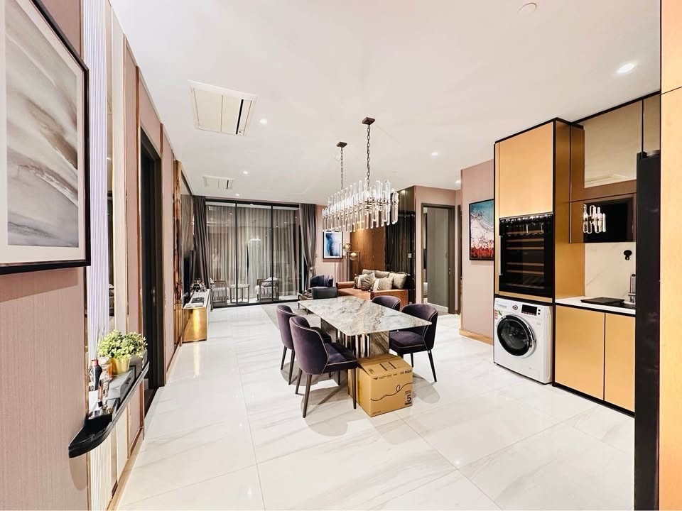 3 beds 2 baths