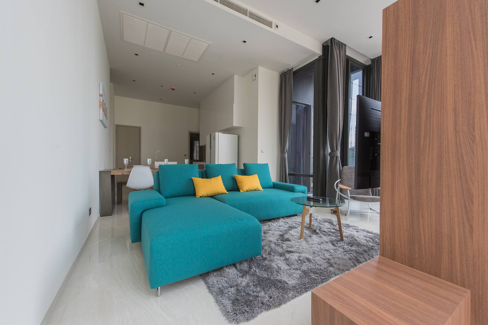 ✨ 2 bedrooms, 2 bathrooms | Spacious room on high floor With the perfect living space 📍 Ashton Silom