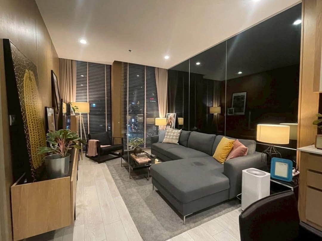 Noble Ploenchit (Noble Ploenchit) next to BTS Ploenchit with a connecting walkway (Skywalk) directly into the project. Ready to move in, 2 bedrooms, 1.5 bathrooms. Noble Ploenchit (Noble Ploenchit) next to BTS Ploenchit with a connecting walkway (Skywalk) directly into the project. Ready to move in, 2 bedrooms, 1.5 bathrooms.