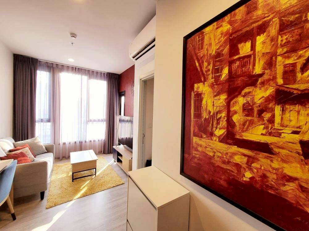 Condo XT Ekkamai, city view, fully furnished. The room is divided into sections.