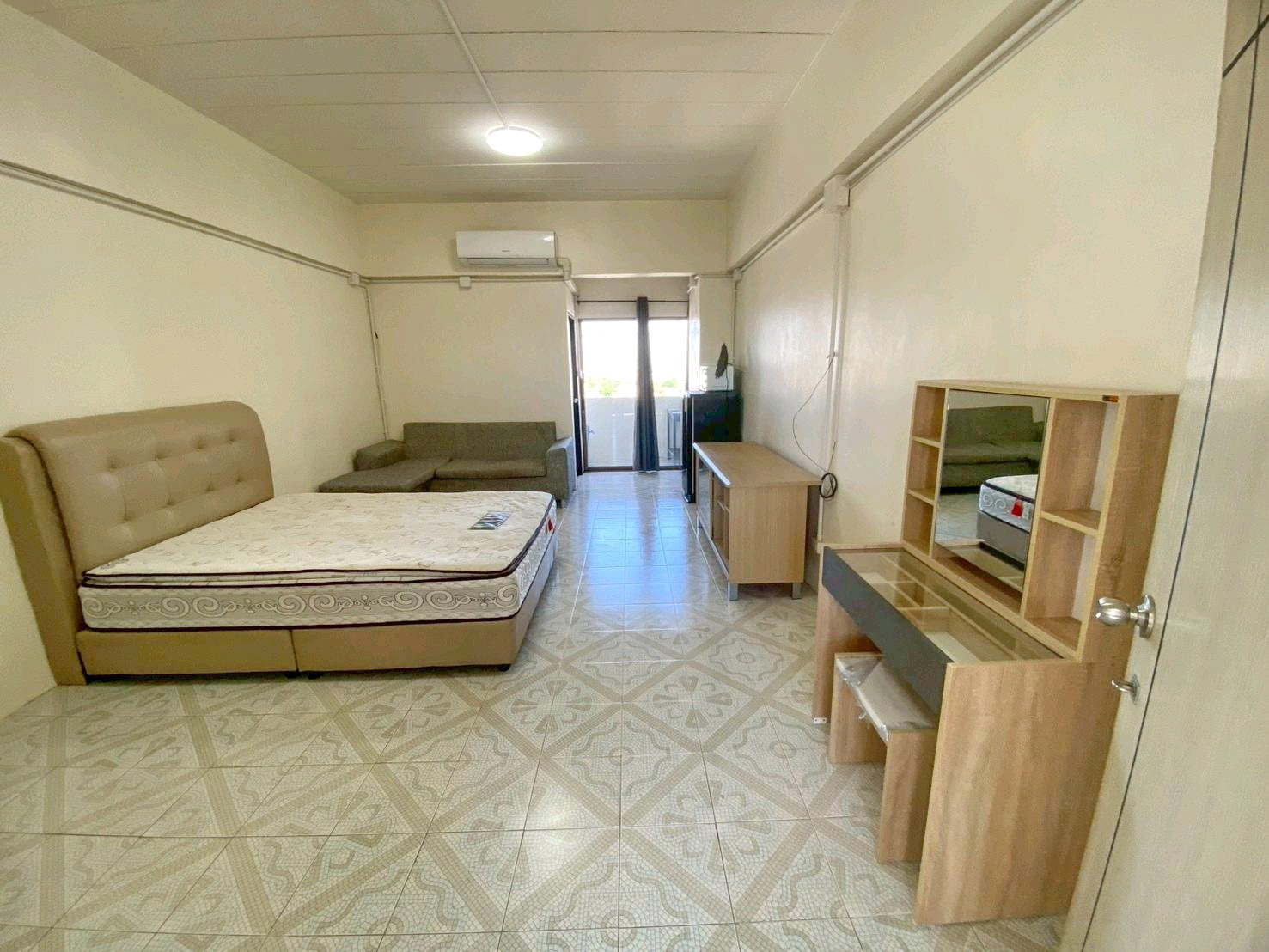 Condo for rent, Tower View, near The Mall Ngamwongwan. Condo for rent, Tower View, near The Mall Ngamwongwan.