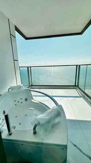For Rent: Copacabana Beach Jomtien 2 BR Seaview For Rent: Copacabana Beach Jomtien 2 BR Seaview