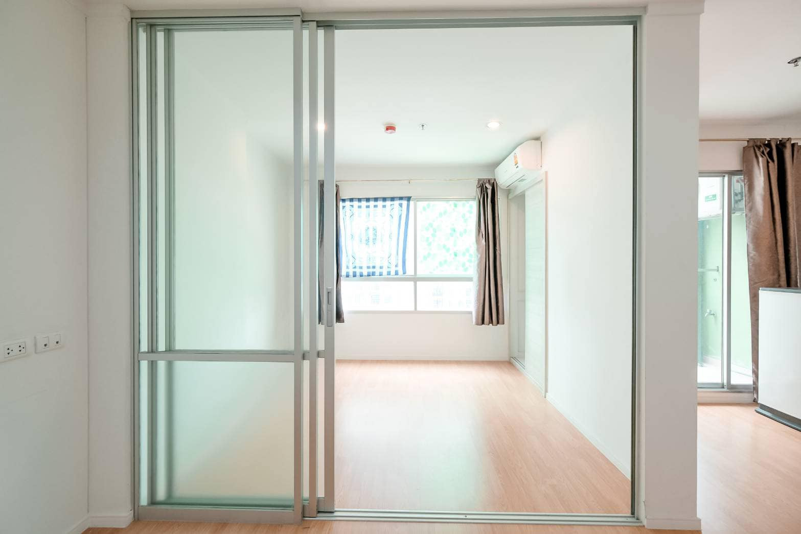 L15061064 - Condo for rent Lumpini Place Srinakarin - Huamak Station, Building B, 17th floor (For Rent Condo Lumpini Place Srinakarin - Huamak Station) L15061064 - Condo for rent Lumpini Place Srinakarin - Huamak Station, Building B, 17th floor (For Rent Condo Lumpini Place Srinakarin - Huamak Station)