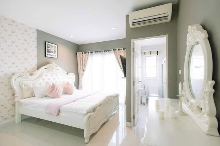 The Urbana 3 ทาวน์เฮาส์ ต.ท่าศาลา ใกล้ รร.นานาชาติ 4 แห่ง บ้านตกแต่งสวย ห้องนั่งเล่นกว้าง เฟอร์นิเจอร์และเครื่องใช้ไฟฟ้าพร้อม – รูปที่ 3