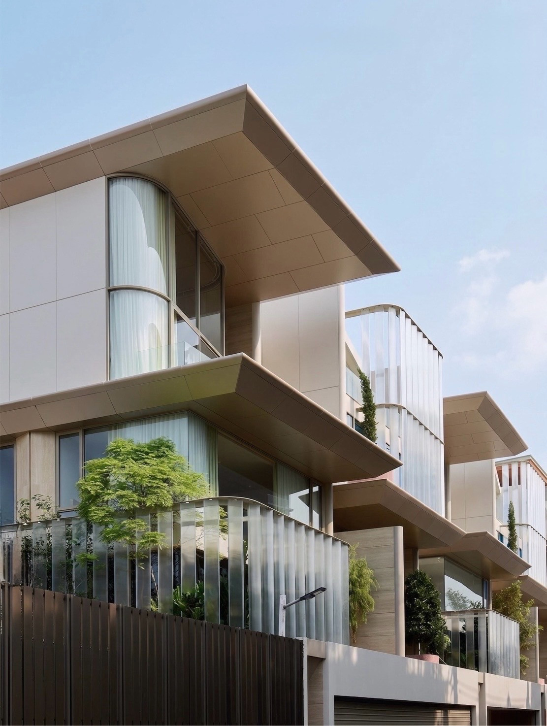 Luxury 3-Bedroom Detached House in Ekkamai with Private Pool and Lift, 420 Sq.m. Near BTS Ekkamai Luxury 3-Bedroom Detached House in Ekkamai with Private Pool and Lift, 420 Sq.m. Near BTS Ekkamai