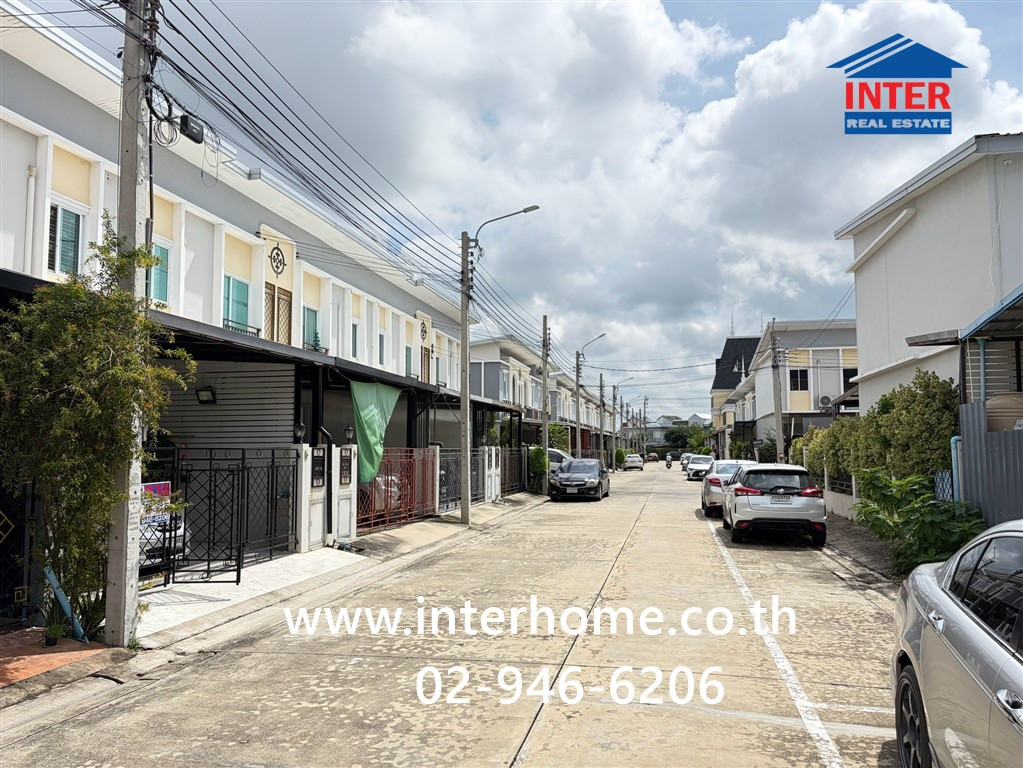 ทาวน์เฮ้าส์ 2 ชั้น 22.2 ตร.ว. หมู่บ้านเดอะนีช พระยาสุเรนทร์30 ใกล้ตลาดมีนบุรี บิ๊กซีมีนบุรี ซอยพระยาสุเรนทร์30 ซอยรามอินทรา109 ถนนพระยาสุเรนทร์ เขตคลองสามวา กรุงเทพมหานคร  – รูปที่ 2