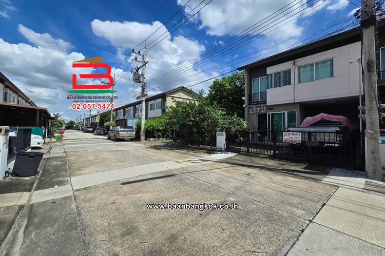 ทาวน์โฮม 2 ชั้น (หลังมุม) เนื้อที่ 30.3 ตร.ว. บ้านพฤกษา 124 รังสิต-คลอง 4, ใกล้อบต.คลองสี่ ถนนรังสิต-นครนายก ตำบลคลองสี่ อำเภอคลองหลวง ปทุมธานี – รูปที่ 2