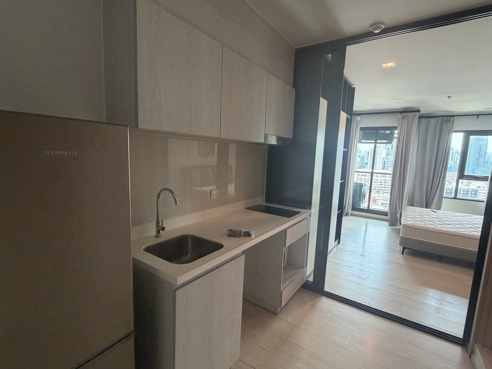LIFE ONE WIRELESS FOR RENT  – รูปที่ 4