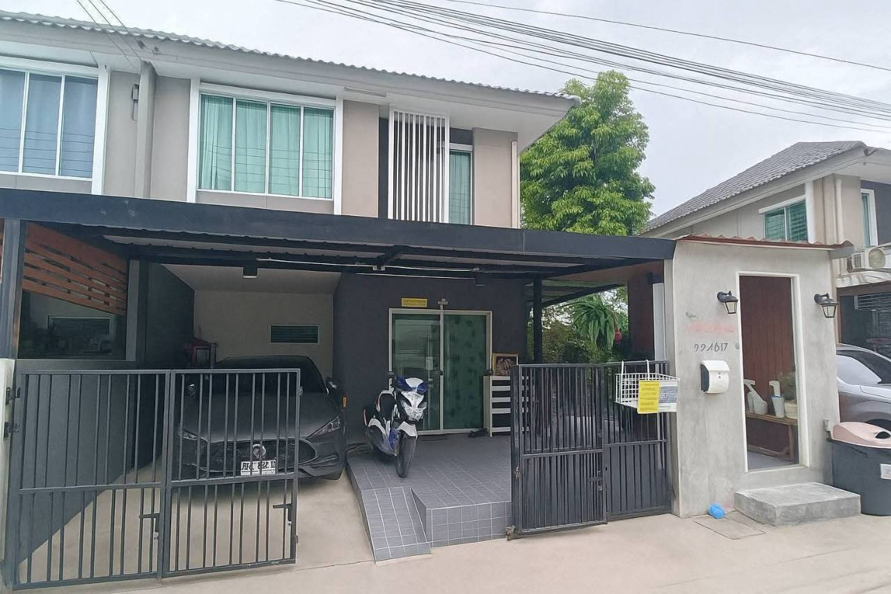 💢2-story townhouse for sale, fully furnished, ready to move in. 💢2-story townhouse for sale, fully furnished, ready to move in.