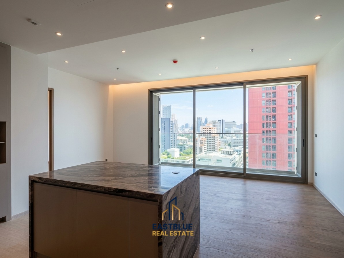 Via Ari Condo: Exclusive 2-Bedroom Corner Unit! ✨