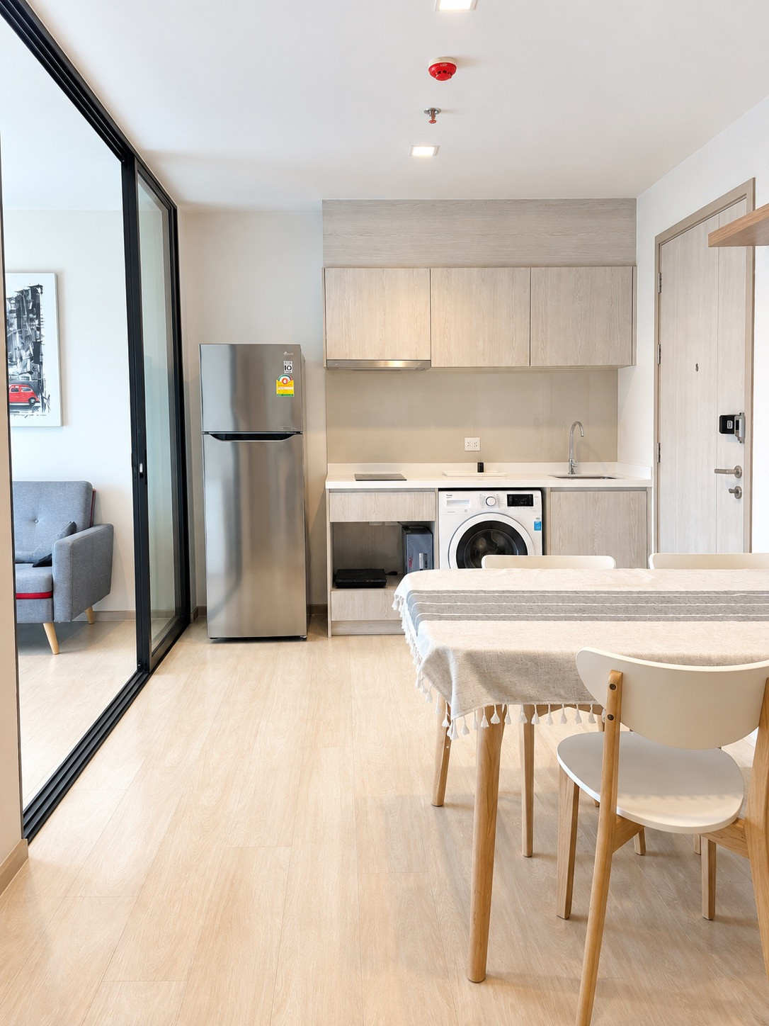 Life Sukhumvit48 /1 Bedroom + Office Room & Sofa Bed Life Sukhumvit48 /1 Bedroom + Office Room & Sofa Bed