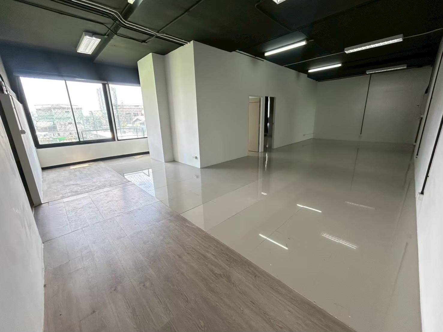 Office for rent, size 100 sq m, Rama 3, Bangkok, convenient travel, near Lotus, near Central, near the expressway. Office for rent, size 100 sq m, Rama 3, Bangkok, convenient travel, near Lotus, near Central, near the expressway.