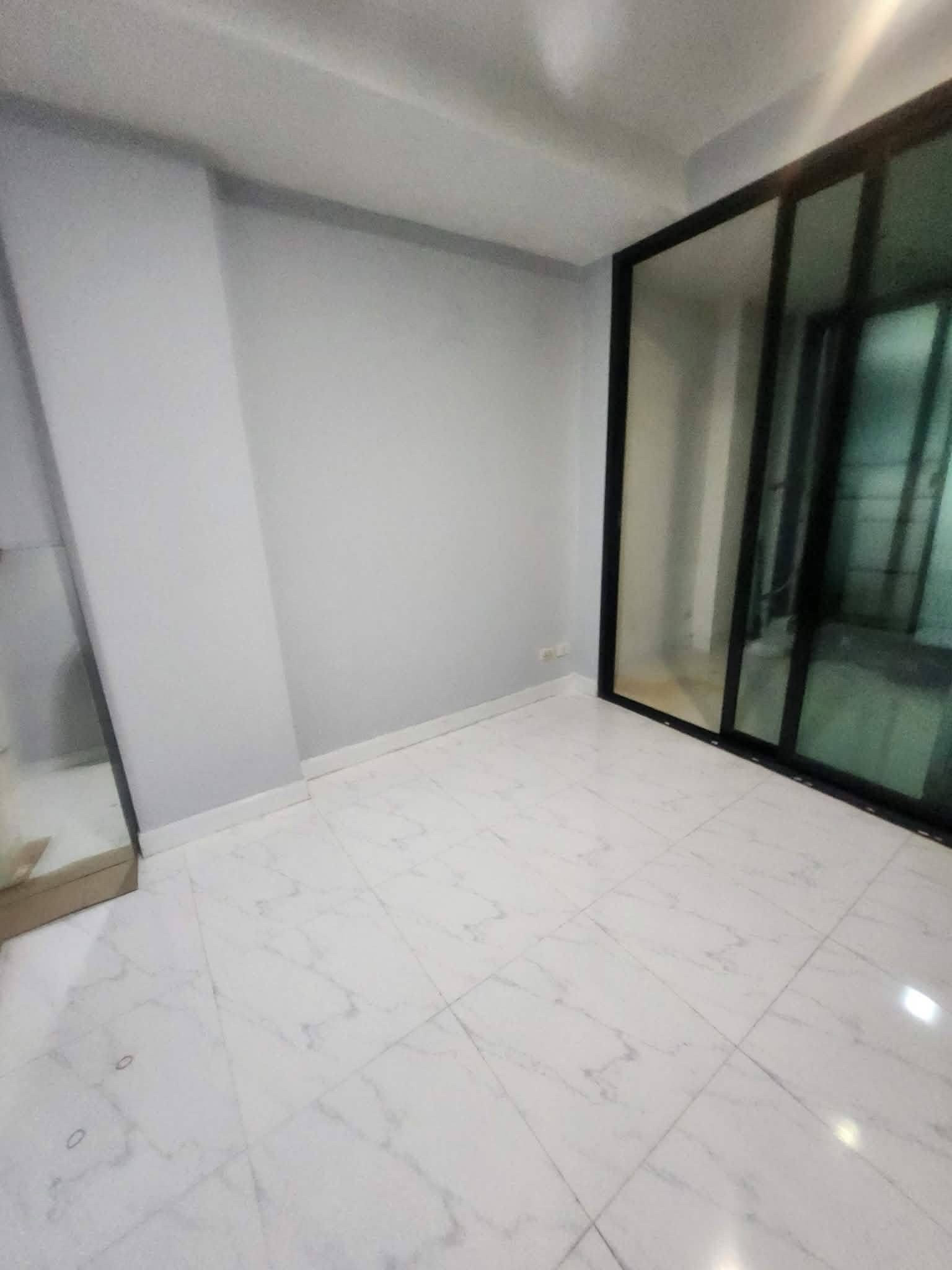 ขายด่วน! My Story Condo Ladprao 71 (มายสตอรี่ คอนโด ลาดพร้าว 71) วิวสวย 33 ตร.ม. ครัวแยกเป็นสัดส่วน ห้องมือเดียวไม่เคยปล่อยเช่า ใกล้ MRT โชคชัย 4 ราคาคุ้มสุดๆ ขายด่วน! My Story Condo Ladprao 71 (มายสตอรี่ คอนโด ลาดพร้าว 71) วิวสวย 33 ตร.ม. ครัวแยกเป็นสัดส่วน ห้องมือเดียวไม่เคยปล่อยเช่า ใกล้ MRT โชคชัย 4 ราคาคุ้มสุดๆ