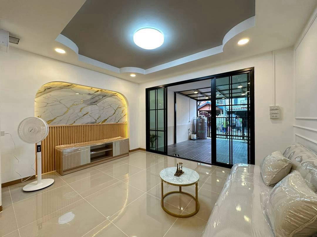 🏡ทาวน์เฮ้าส์สิรารมย์ บางบัวทอง ตกแต่งใหม่พร้อมอยู่ ทำเลเดินทางสะดวก ในงบที่จับต้องได้ – รูปที่ 4