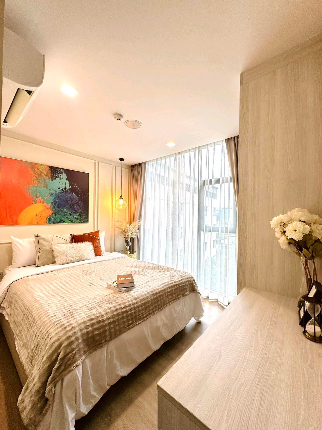 Room Details 🛌 *   Type : 1 Bedroom Plus *   Size : 33 Sq.m. *   Floor: 5  Swimming pool vie