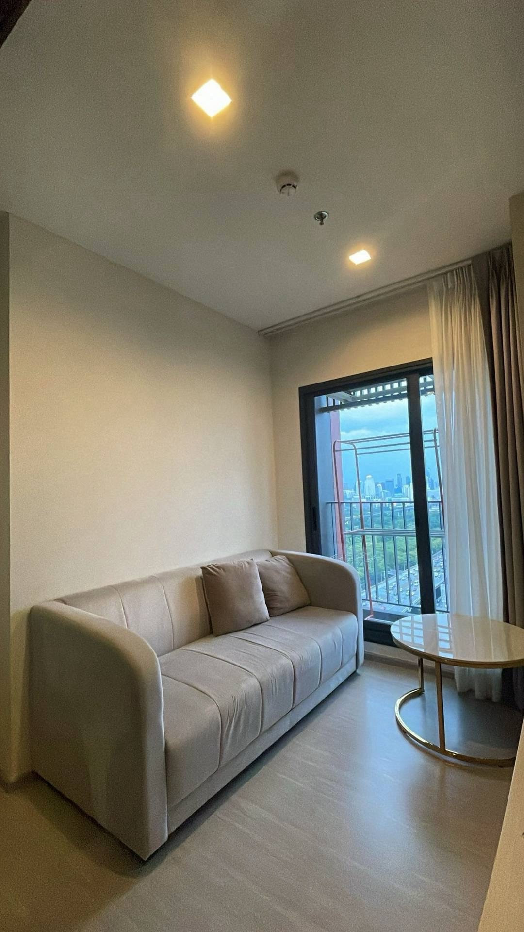 LIFE ASOKE HYPE ให้เช่าหนึ่งห้องนอน – รูปที่ 2