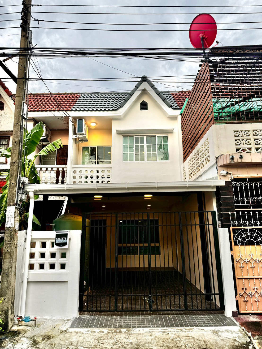 Townhouse for rent Charan 37 Charan Villa 3 Village, size 18 sq m, 20,000 baht