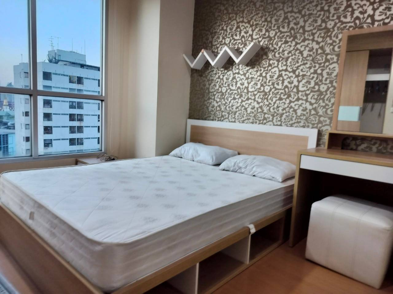 Life@Sukhumvit 📌• Near BTS Phra Khanong 250 meters / BTS Ekkamai 450 meters. 15,000 Life@Sukhumvit 📌• Near BTS Phra Khanong 250 meters / BTS Ekkamai 450 meters. 15,000