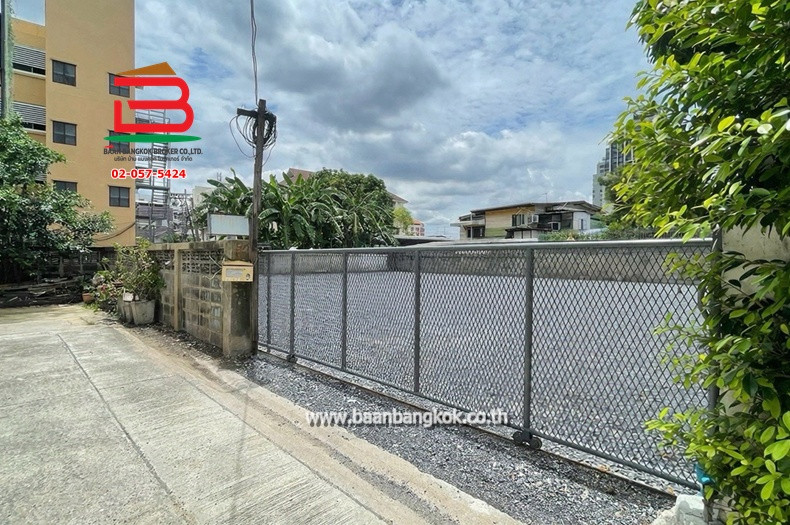 ที่ดินเปล่า ถมแล้ว ซอยสุทธิพงศ์ 1/4 เนื้อที่ 119 ตรว. ใกล้สถานีตำรวจนครบาลสุทธิสาร ถนนรัชดาภิเษก แขวงบางซื่อ เขตบางกะปิ ที่ดินเปล่า ถมแล้ว ซอยสุทธิพงศ์ 1/4 เนื้อที่ 119 ตรว. ใกล้สถานีตำรวจนครบาลสุทธิสาร ถนนรัชดาภิเษก แขวงบางซื่อ เขตบางกะปิ