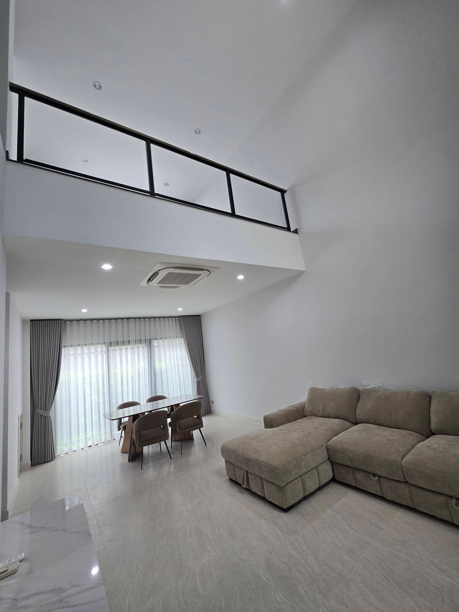 ให้เช่า Baan Klang Muang Classe Sukhumvit 77 บ้านหรู พร้อมเข้าอยู่ เดินทางสะดวก ใกล้ BTS อ่อนนุช - RW008489 – รูปที่ 3