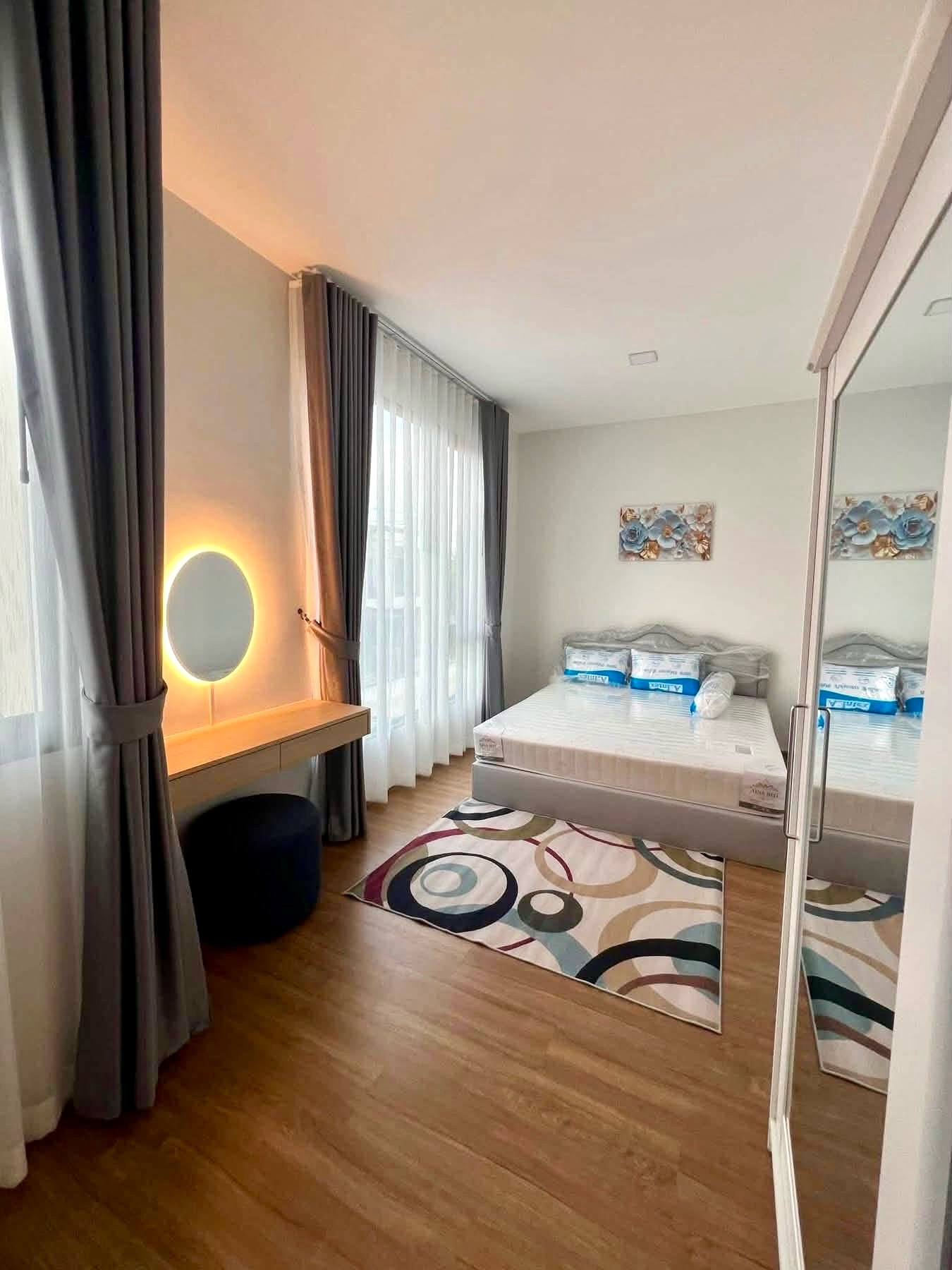 🌟ให้เช่าทาวน์โฮมใหม่ พลีโน่ สุขุมวิท–บางนา 3 บ้าน 2 ชั้น ตกแต่งสวย พร้อมเฟอร์นิเจอร์ครบ เข้าอยู่ได้ทันที 3 ห้องนอน 2 ห้องน้ำ พื้นที่ใช้สอยลงตัว เหมาะสำหรับครอบครัว บ้านใหม่ สะอาด บรรยากาศเงียบสงบและเป็นส่วนตัว💥ค่าเช่า: 40,000 บาท/เดือน – รูปที่ 4