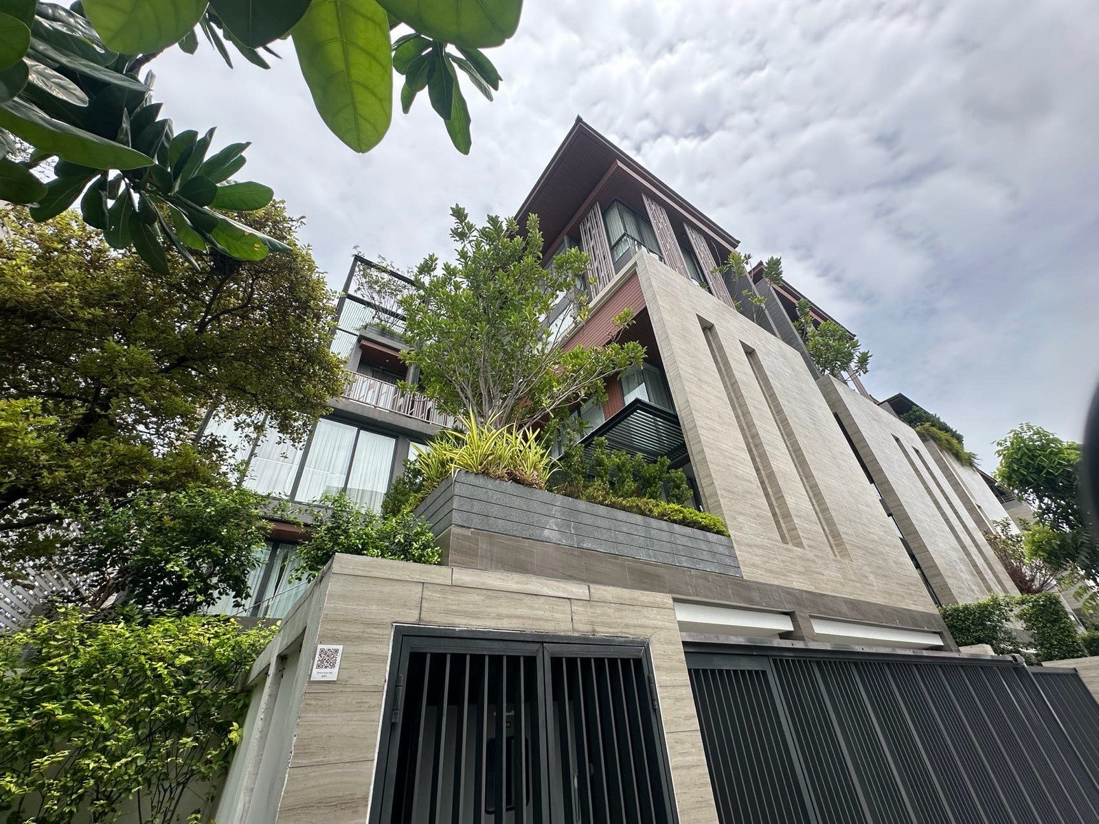 LUXURY POOL VILLA FOR RENT IN BKK 【 ANINA VILLA SATHON-YENAKART 】 LUXURY POOL VILLA FOR RENT IN BKK 【 ANINA VILLA SATHON-YENAKART 】