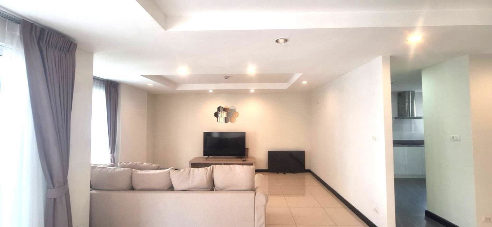 For Rent The Avenue Sukhumvit 61 — 3 Bedroom | BTS Ekkamai | Fully Furnished GTN-0889