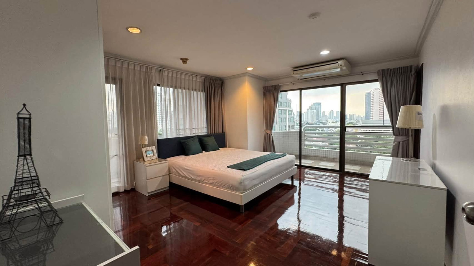 🏙️ For rent 𝗥𝗜𝗖𝗛𝗠𝗢𝗡𝗗 𝗣𝗔𝗟𝗔𝗖𝗘 | Sukhumvit 43 | 11th floor | 3 bedrooms | 164 sq m. | 3 balconies 🌿 | near BTS Phrom Phong 🏙️ For rent 𝗥𝗜𝗖𝗛𝗠𝗢𝗡𝗗 𝗣𝗔𝗟𝗔𝗖𝗘 | Sukhumvit 43 | 11th floor | 3 bedrooms | 164 sq m. | 3 balconies 🌿 | near BTS Phrom Phong