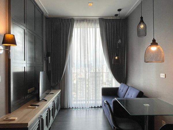 ✨Flash Deal ✨Edge Sukhumvit 23 ( 1Bed 1Bath 34SQM.) พร้อมอยู่ ! เพียง 25,000 บาทต่อเดือน Tel.0981315848@propmatch 