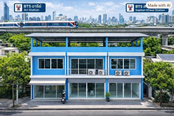 3 Storey Home Office with 3 Bedrooms and 2 Bathrooms near BTS Saphan Khwai 915 m. University of the
