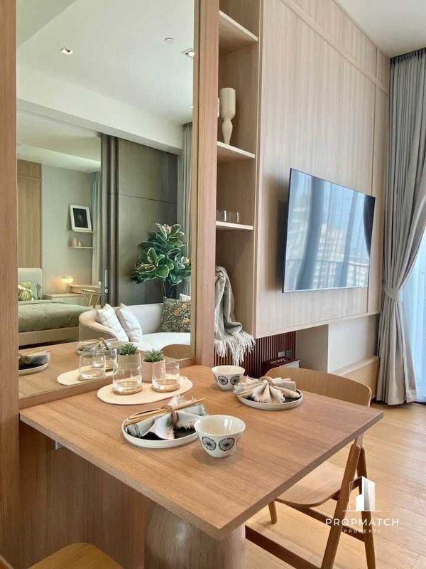 ✨Flash Deal ✨28 Chidlom ( 1Bed 1Bath 39SQM.) พร้อมอยู่ ! เพียง 13,490,000 บาท Tel.0981315848 @propmatch 