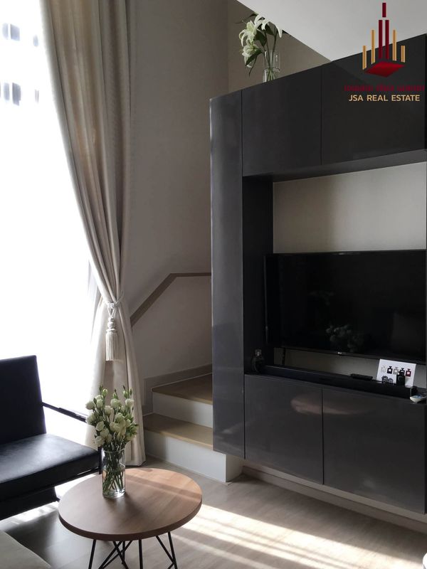 ✨ For Rent: Maestro 02 Ruamrudee Condo ✨ 💰 Only 60,000 THB/month
