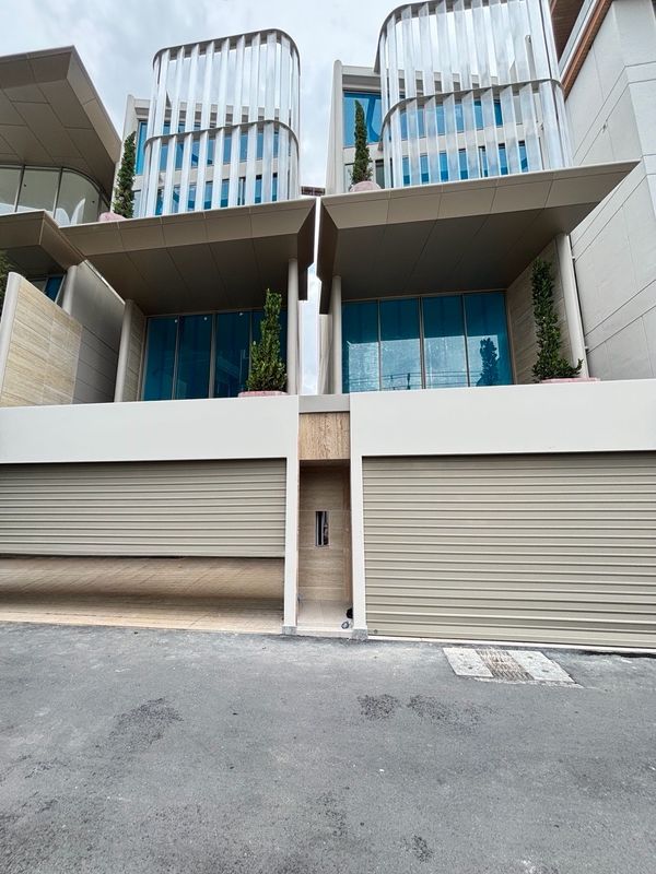 Luxury 3-Bedroom Detached House in Ekkamai with Private Pool and Lift, 320 Sq.m. Near BTS Ekkamai