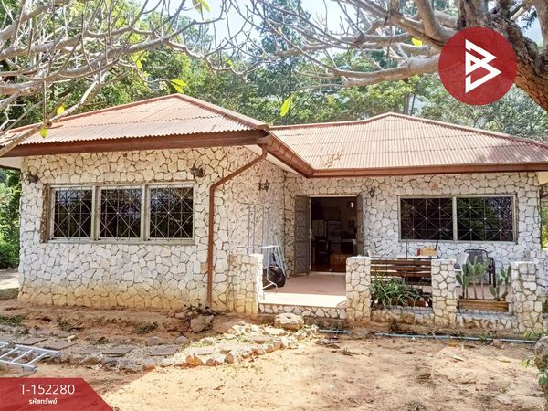 Single house with land for sale, area 4 rai 148.2 sq m, Kaeng Krachan, Phetchaburi.