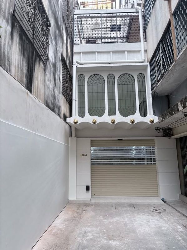 เช่าบ้าน Townhouse in the City Center, Siam - Banthat Thong Area/ทาวน์เฮ้าส์ ใจกลางเมือง ย่านสยาม บรรทัดทอง (F6909044)