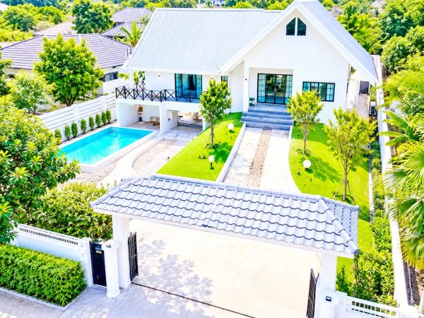 Maejo University. 150 sq.wa. 425 sq.m. fully fur Pool Villa 4Bed NongChom Modern 2Bath Urban PaPhai