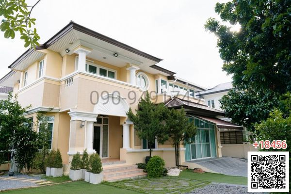 For rent, 2-story detached house, Nantawan Village, Suan Luang Rama 9, Soi Chaloem Phrakiat 62.