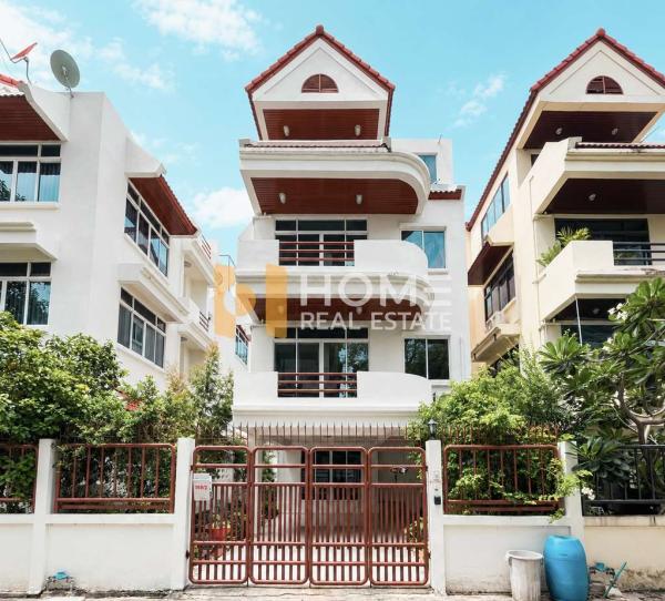 Twin house, 40 sq.wa., Sukhumvit 31. / 5 Bedrooms (FOR RENT) PALM909