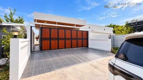 Ready to Move In! Pool Villa for Rent in Thung Klom - Tan Man Soi 15