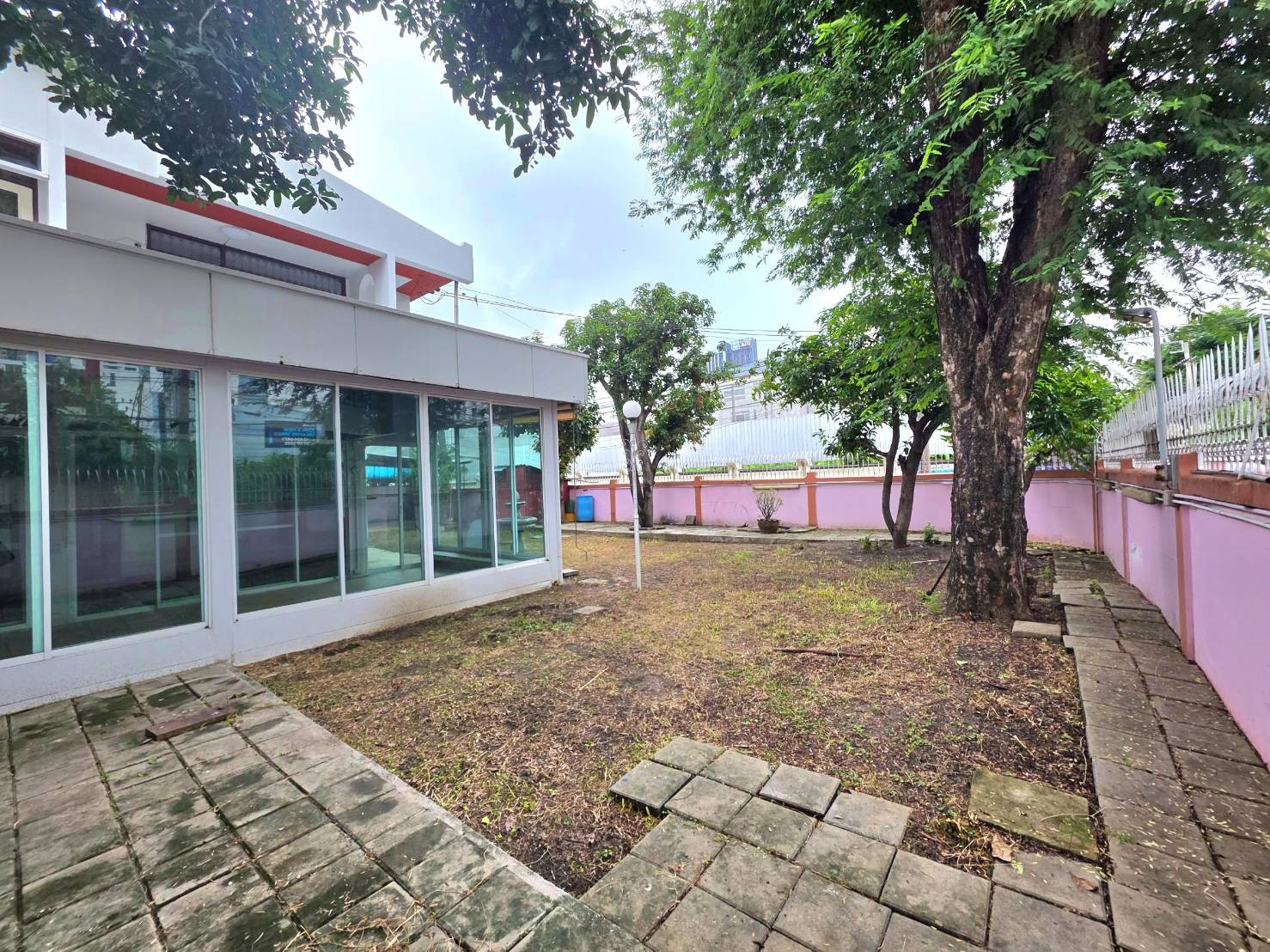 ขายด่วน บ้านเดี่ยวหลังมุม ทำเลศักยภาพสุขุมวิท 64 950ม. ถึง True Digital Park 650ม. ถึง BTS ปุณณวิถี ขายด่วน บ้านเดี่ยวหลังมุม ทำเลศักยภาพสุขุมวิท 64 950ม. ถึง True Digital Park 650ม. ถึง BTS ปุณณวิถี