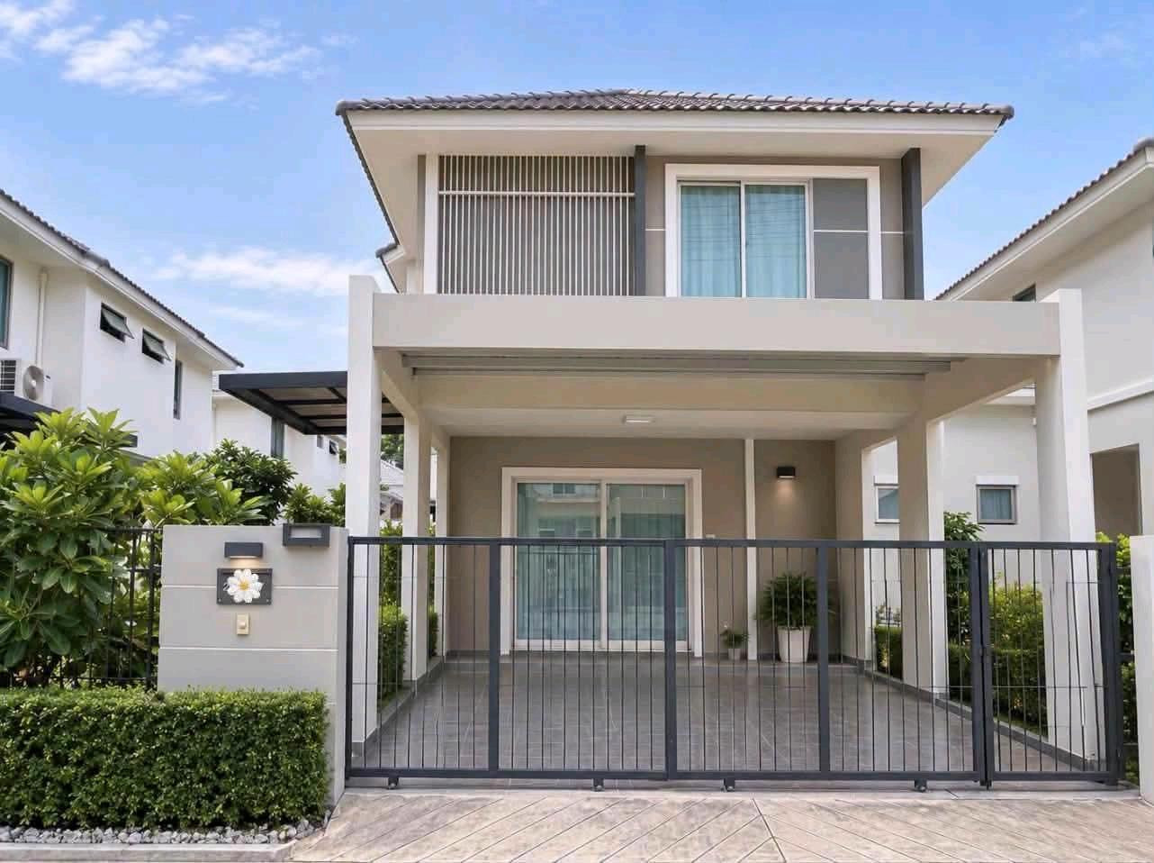 House for sale with tenant, Life in the Garden, Ban Chang, Rayong Province, 3.29 million baht.
