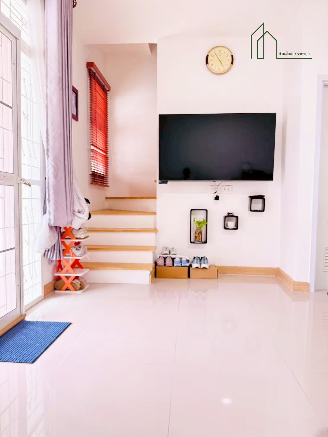 ทาวน์โฮม 2 ชั้น พร้อมอยู่ หมู่บ้านกัสโต้ บางนา-สุวรรณภูมิ ถนนวัดศรีวารีน้อย – รูปที่ 3