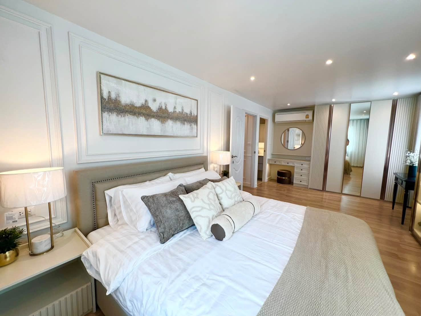 Fortune Condo Town, large room, beautifully decorated. Fortune Condo Town, large room, beautifully decorated.