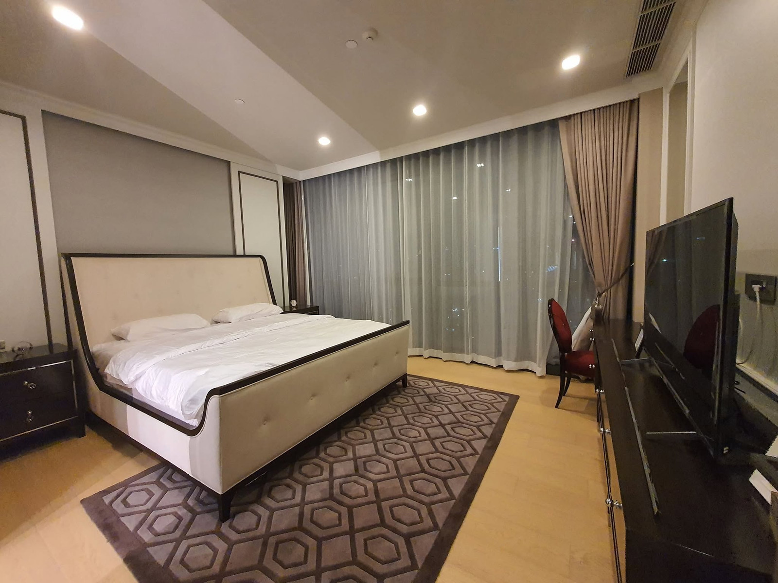 For rent Condo The Monument Thonglor Fully Furnished (S03-2789) For rent Condo The Monument Thonglor Fully Furnished (S03-2789)