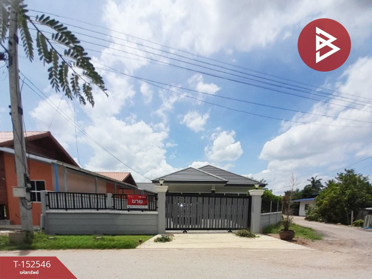 Single-storey detached house for sale, area 75.5 sq m, Lum Din, Ratchaburi. Single-storey detached house for sale, area 75.5 sq m, Lum Din, Ratchaburi.