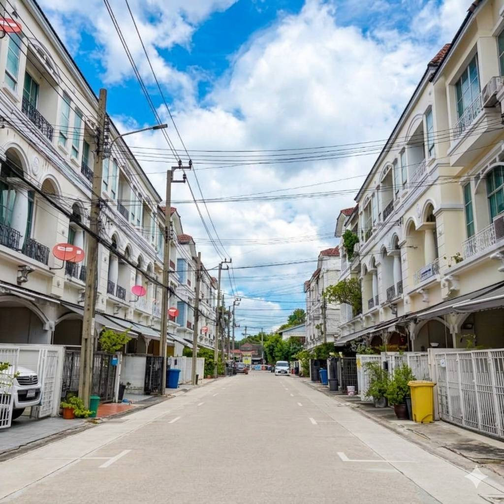 Vายทาวน์โฮม 3.5 ชั้น บ้านกลางเมืองลาดพร้าว71โครงการ2 ติดถนนใหญ่ ทำใหม่ทั้งหมด นอกใน ห้องน้ำ!!! – รูปที่ 2