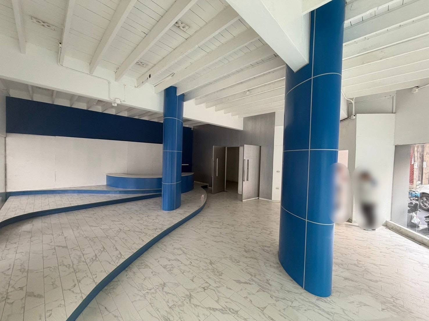 📌 ปล่อยเช่า : RARE Commercs Building ในทองหล่อ ติดถนนสุขุมวิท ใกล้ BTS , 4 ชั้น , 656 ตรม , 41 ตรว   ** สปา / คลีนิค / โชว์รูม / ออฟฟิศ / ร้านอาหาร / บาร์ : คาเฟ่ / Hostel / โรงแรมสัตว์เลี้ยง / Gym Studio etc   📌 Rental : RARE Commercials Building In Th – รูปที่ 4