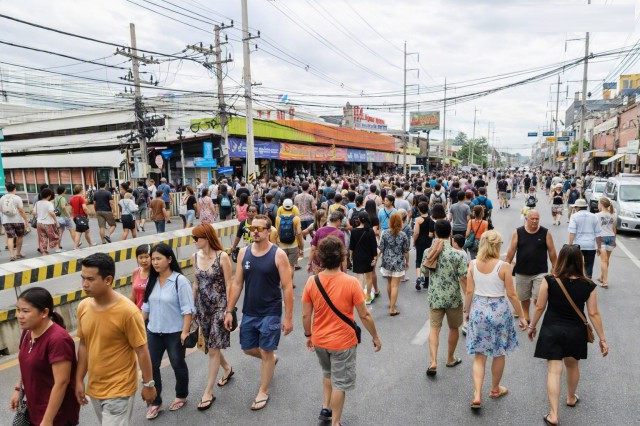 7 rai (approx. 2,800 sq m), 4-lane road frontage. AC Market Khlong4 300m LadSawai Market 900m Filled – รูปที่ 4