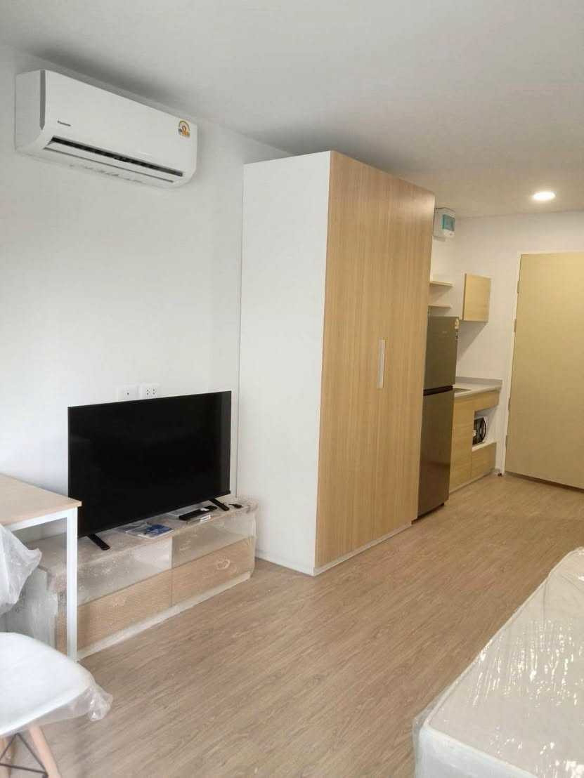 Ready to view, near Future, very wide balcony, new furniture & appliances 🔥📢 Line : @085pucam / 0627941024 🥳 YKP Rental Condo